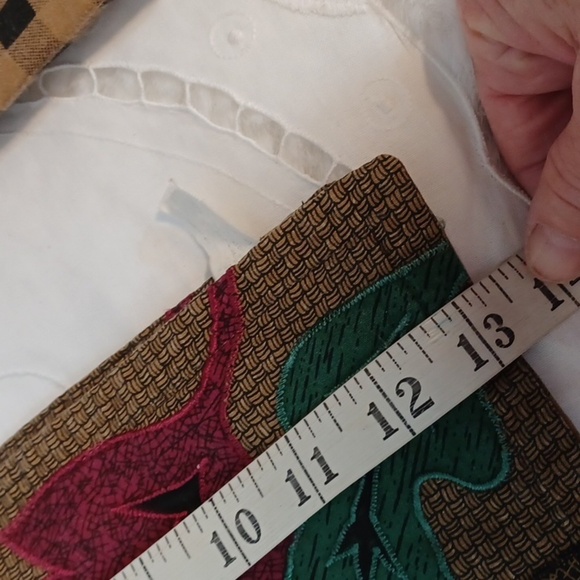 Fall‎ Leaves  Embroidery 3 Piece Table Covers - Picture 7 of 10